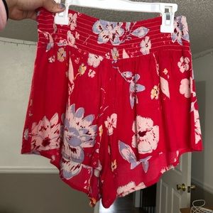 NWT Billabong flowy shorts